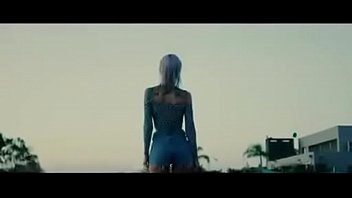 Preview 4 of Vllx Tv - Duki - Si te sent&iacute_s sola (Oficial) Shot By Ballve