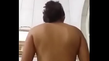 Preview 1 of Philipine Mom - Exibindo os Peitos pra todos