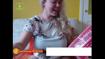 Preview 2 of Sunny Fuck Sex - July 17th webcam show from webcams leaked mail unboxing