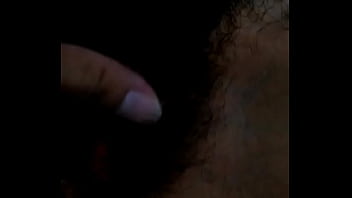 Preview 2 of Indian Babes Pissing - Ch2 sus pechos y su vagina