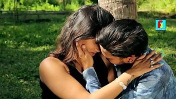 Preview 1 of Xxxnxxxsv Vibeoshs - पहले स्वीमिंग पूल में बूब्स दवाये फिर बाथरूम में ले जाकर चोदा