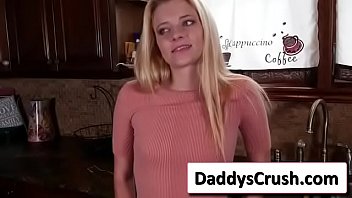 Preview 1 of Uijelomxu - Riley Star hot cute teen sluty girl in sex tape