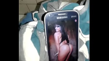 Preview 1 of Great Omen - Mais outra punheta para mulher melancia