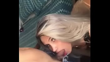 Preview 3 of Leat Gootti - Mi novia me la chupa con su lengua hermosa