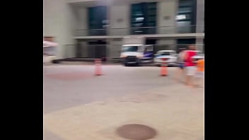 Preview 1 of Xxx Bideo Download Com - V&iacute_deo amador caiu na net todo mundo fudendo na rua sem camisinha