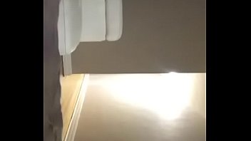 Preview 4 of Step Mom Ariella Ferrera Video - Periscope video 1: negra moviendo el culo