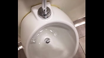 Preview 1 of Sexxhulja - Public piss