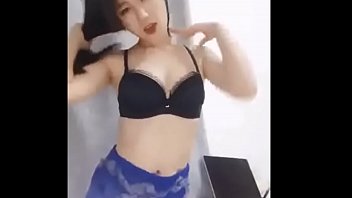 Preview 1 of Arri Fuan - Lần đầu quay video link tải app show  http://megaurl.in/DhwLC04