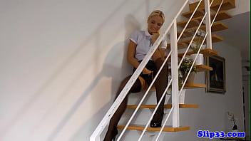 Preview 2 of Gorgeous Jessa - Young UK babe tugging oldmans dong