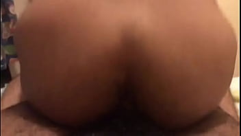 Preview 2 of Police Xxx Fucking - Urso peludo fode (bareback)