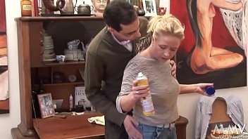 Preview 1 of Mkne - Da bleibt die Vivien sturr - her mit der Schwanz-politur