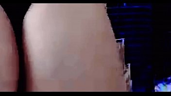Preview 2 of Sunny Leone Hot Danger Xvideo - Incre&iacute_ble Sissy con culazo y polla peque&ntilde_a bailando en bikini por la web