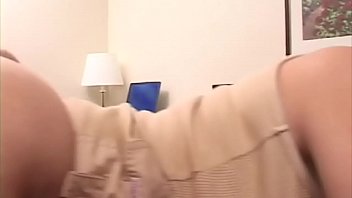 Preview 2 of Gwew Yyy - A milf need money - but not for her honey