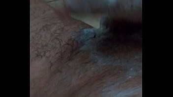 Preview 1 of Mang Kanor Rafe - Batendo uma no banho