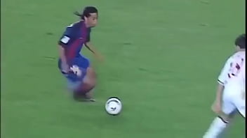 Preview 1 of Foursome Madison - Incredibile goal di Ronaldinho contro il Sevilla