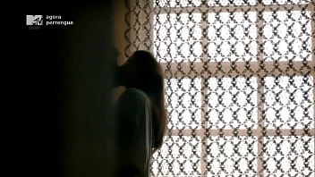 Preview 1 of Lemonade Seller - Mariana Molina Nua em Perrengue - 2