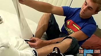 Preview 3 of Xnxx Sonny Lione - Straight jock licks own toes before masturbating solo