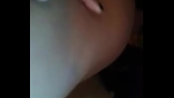 Preview 3 of Looking Anal - mostrando sus pechos