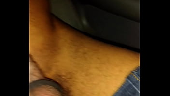Preview 3 of Tom Oonz - Bate uma no carro