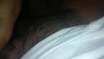 Preview 2 of 1th Xnxx Sex - Chupando gostoso o amigo hetero / Sucking my straight friend
