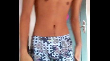 Preview 1 of Video 5lymle9cop - Novinho se exibindo e gozando