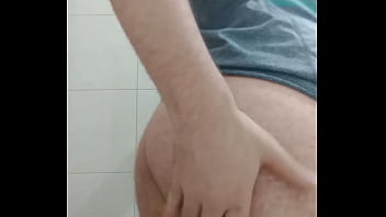 Preview 1 of Rape Sexy Mom - Novinho mostrando rab&atilde_o