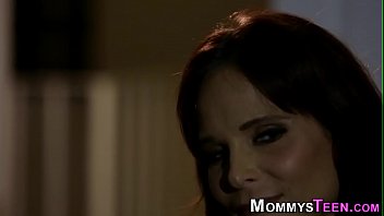 Preview 1 of Dasidad - Eating out milf stepmom