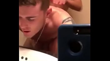 Preview 2 of Cheating Vs Drugs - Neg&atilde_o fode Branquinho COM VONTADE