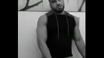 Preview 4 of Cameltoe Edecanes - ZporN - Really Amateur Gay Handjob - I am jerking my really big cock in front of mirror