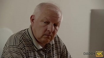 Preview 1 of Elken Staff - DADDY4K. Entspannung auf dem Schwanz vom Vater ihres Freundes