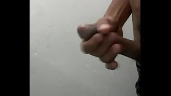 Preview 3 of Vidio Bokep Kerajan - batendo uma rapidinho no banheiro mai fui interrompido