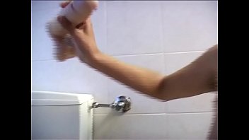 Preview 2 of Mother With Sleep - True Italian hairy Pussy at home. Enjoy the natural pussy sensation with us.