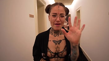 Preview 2 of Joi Sandra Latina - Me follo a una chica ramdom que est&aacute_ hospedada en mi mismo hotel y la grabo
