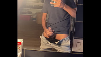 Preview 4 of Bali Thai Porn - Quando bate o tes&atilde_o,  &eacute_ hora de ordenhar o cacete