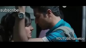 Preview 1 of Nurse Seduces Boy Anal - Indian boy and girl kissing in the morning Mumbai local train first time