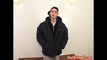 Preview 1 of Xnx3xx C - Twinkie teases with his feet while jerking it solo