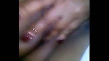 Preview 2 of Bhabhi Smooch - arvigarmir pensando en mi 2