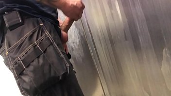 Preview 3 of Xnxx Nu Nu Lam Tinh - Worker started jerking off beside me in the urinal - Of course I finished him off.