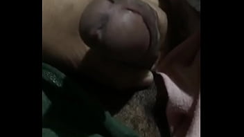 Preview 2 of Oliva Austiin - Novinho batendo punheta para mim