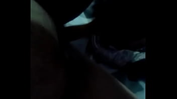 Preview 2 of Hoy Close Vagina Girl Xxx - Enfiei o cabo da escova na buceta e gozei pt 2