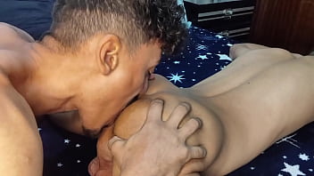 Preview 1 of Ww W B Sexcom - Comi gostoso esse magrinho