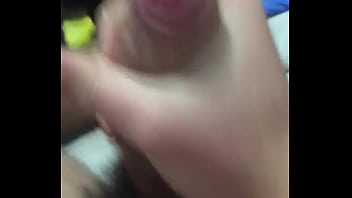 Preview 2 of Colegialas Jovencitas M S Sexis - Joven gay masturb&aacute_ndose