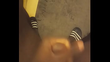 Preview 3 of Cbubby Mom Japan - Masturbation dans la salle de bain apr&egrave_s avoir regard&eacute_ un film &quot_