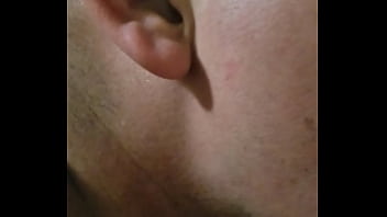 Preview 1 of Amber Treated This Guy - Le chupe el culo a esta madurita b.