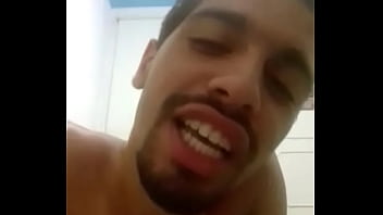 Preview 3 of Hindi Homemade Hot - Novinho de Salvador Dubsmash