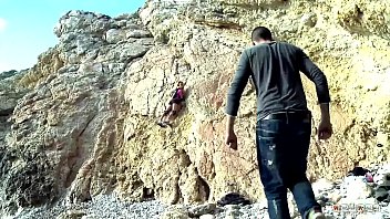Preview 2 of 18 Jahre10 - Blonde Alpinist Climbs on a Hard Rod on the Beach