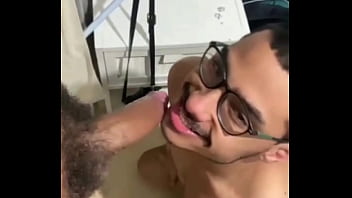 Preview 3 of Dani Vieira Sensual Club - LEVEI UM MORADOR DE RUA PRA CASA E DEIXEI ELE GOZAR NO MEU CU.