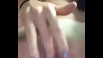 Preview 2 of Maca Cutie - Zorra caliente quiere que le mamen la panocha humeda