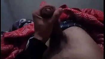 Preview 1 of Pussy Licking Public Gang Bang - Batendo punheta na rola grossa