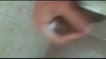 Preview 4 of Pop Dirty - Gozando antes do banho